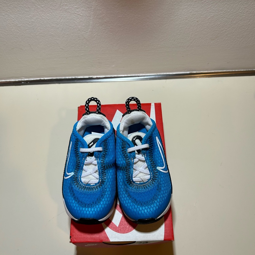 Nike AirMax toddler shoes
